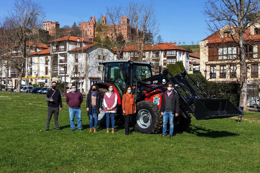 Comillas compra un tractor con el que ahorrar&aacute; unos 10.000 euros anuales