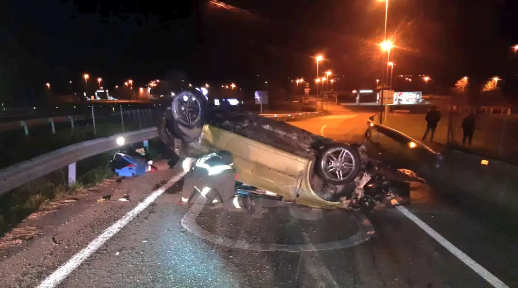 Captura de pantalla 2021-03-12 a las 22.57.54