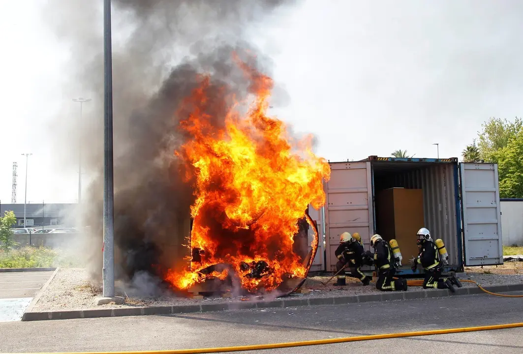 Archivo - Santander.- Los Bomberos atendieron m&aacute;s de 1.500 emergencias en 2018, un 20% fuera del municipio