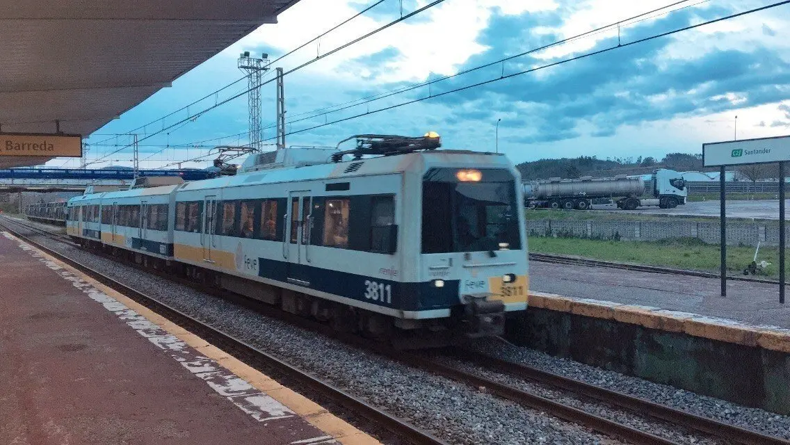 Archivo - Tren de Cercan&iacute;as