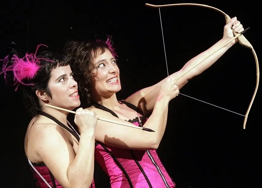 Archivo - El d&uacute;o de Las XL en 'Aband&oacute;nate mucho'.- Archivo