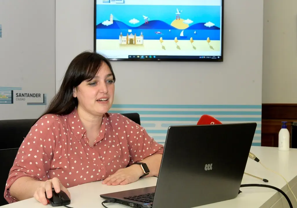 La concejala de Salud, Noem&iacute; M&eacute;ndez, en la presentaci&oacute;n del concurso