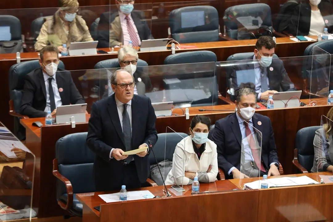 Archivo - El portavoz del PSOE en la Asamblea de Madrid, &Aacute;ngel Gabilondo, interviene en una sesi&oacute;n de control al Gobierno en la Asamblea de Madrid, a 19 de noviembre de 2020. Durante este pleno el Ejecutivo regional contesta a cuestiones relacionadas, ent