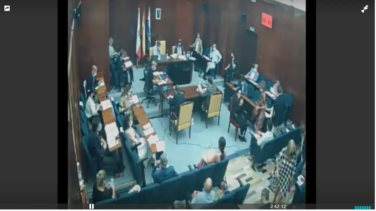 Archivo - Pleno del Ayuntamiento de Santander