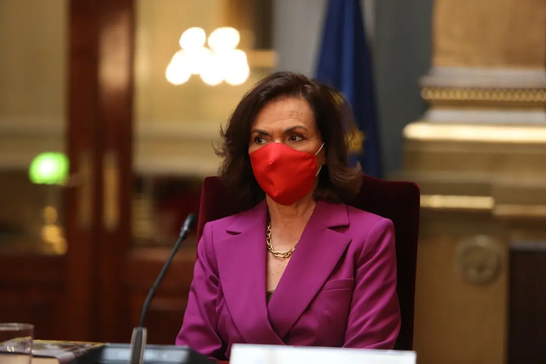 La vicepresidenta primera del Gobierno y ministra de la Presidencia, Relaciones con las Cortes y Memoria Democr&aacute;tica, Carmen Calvo