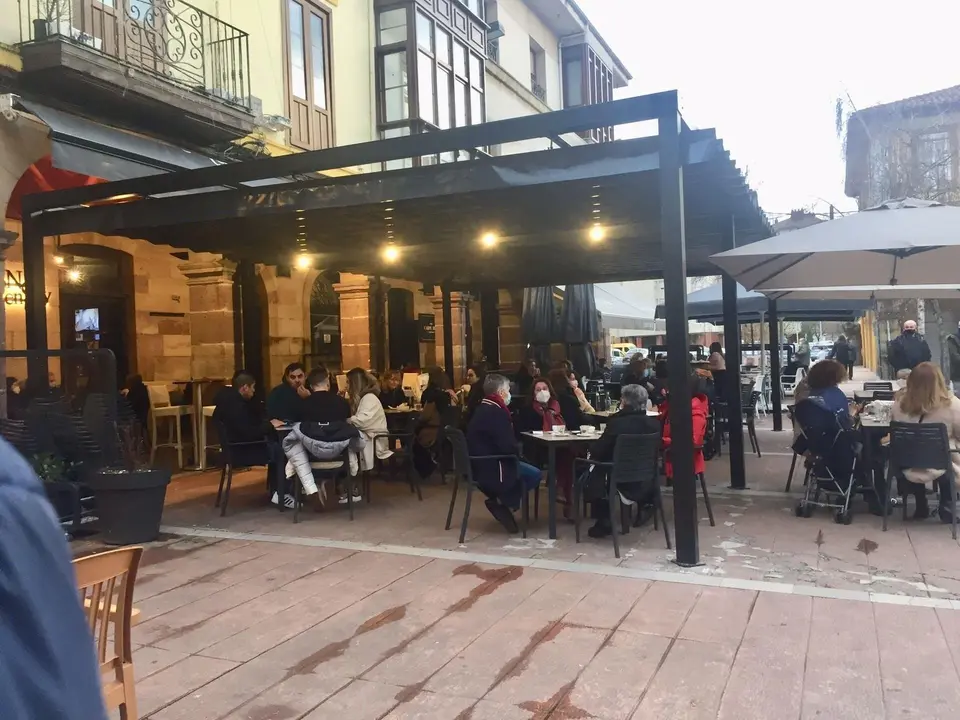 Terraza en Torrelavega