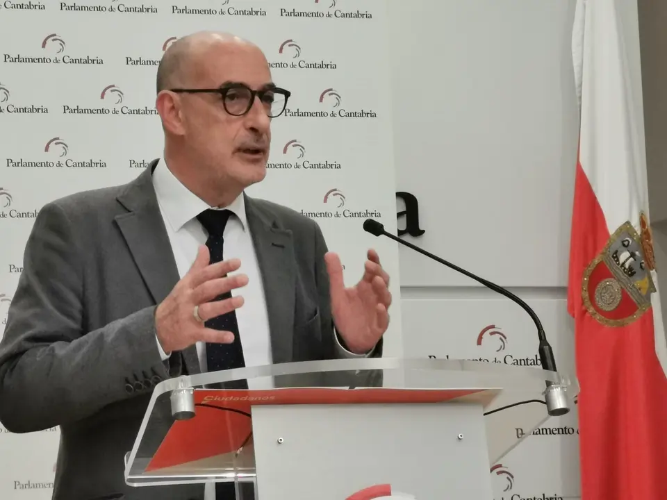 F&eacute;lix &Aacute;lvarez, portavoz de Cs Cantabria, en rueda de prensa