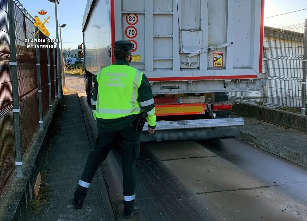 Rdo. Nota De Prensa Agrupaci&oacute;n De Trafico De La Guardia Civil