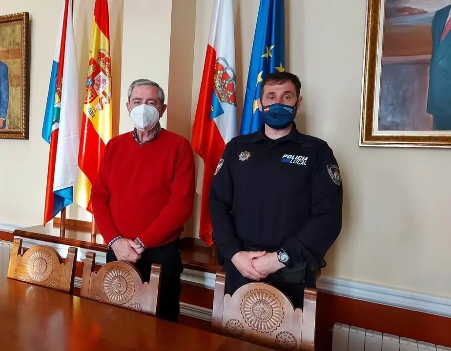 Oficial Polic&iacute;a Local de Suances