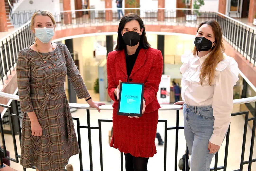 La alcaldesa de Santander, Gema Igual (c) en la presentaci&oacute;n del programa 'Aparejo'