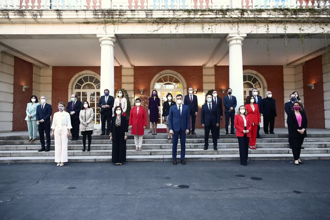 (I-D de arriba-abajo) La ministra de Sanidad, Carolina Darias; el ministro del Interior, Fernando Grande-Marlaska; el ministro de Pol&iacute;tica Territorial y Funci&oacute;n P&uacute;blica, Miquel Iceta; la ministra de Defensa, Margarita Robles; el ministro de Inclusi&oacute;n, Seg