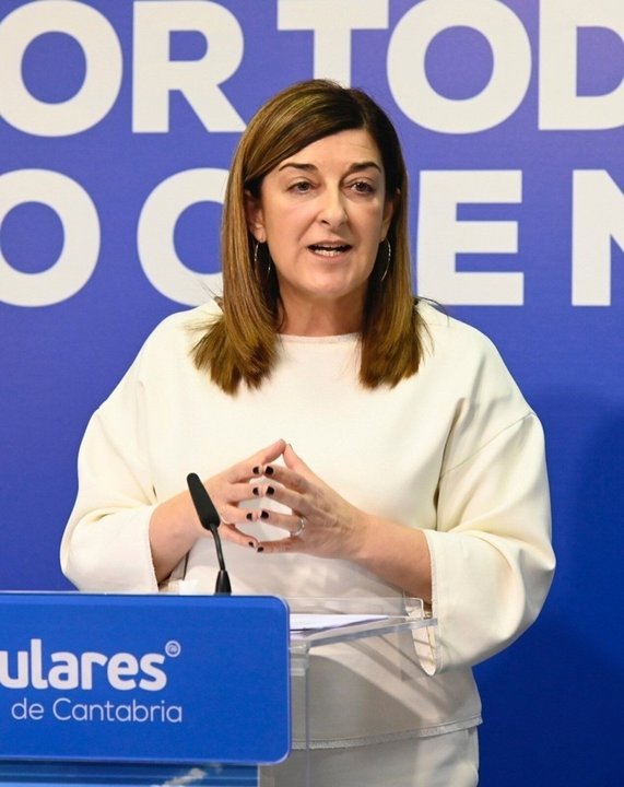 Archivo - La presidenta del PP de Cantabria, María José Sáenz de Buruaga