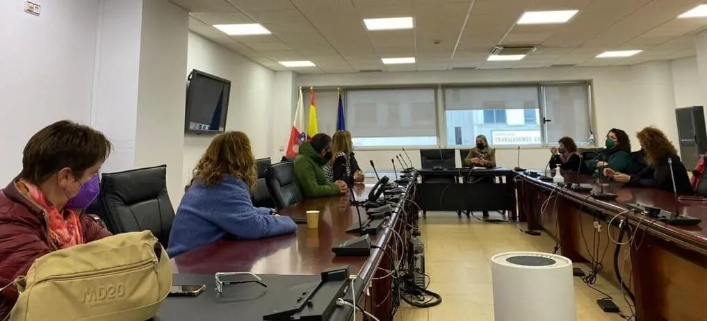 Encierro de sindicatos en la sede del Gobierno regional, en Pe&ntilde;aherbosa