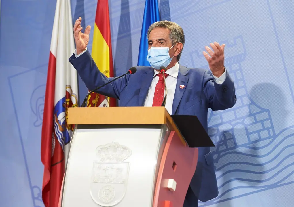 Archivo - El presidente de Cantabria, Miguel &Aacute;ngel Revilla.- Archivo