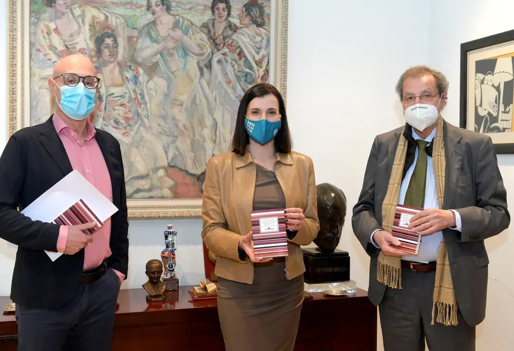 Presentaci&oacute;n del libro 'Versos de guerra, mar y hampa. Antolog&iacute;a po&eacute;tica 1912-1953', una edici&oacute;n del poeta santanderino Jos&eacute; del R&iacute;o, en el Ateneo