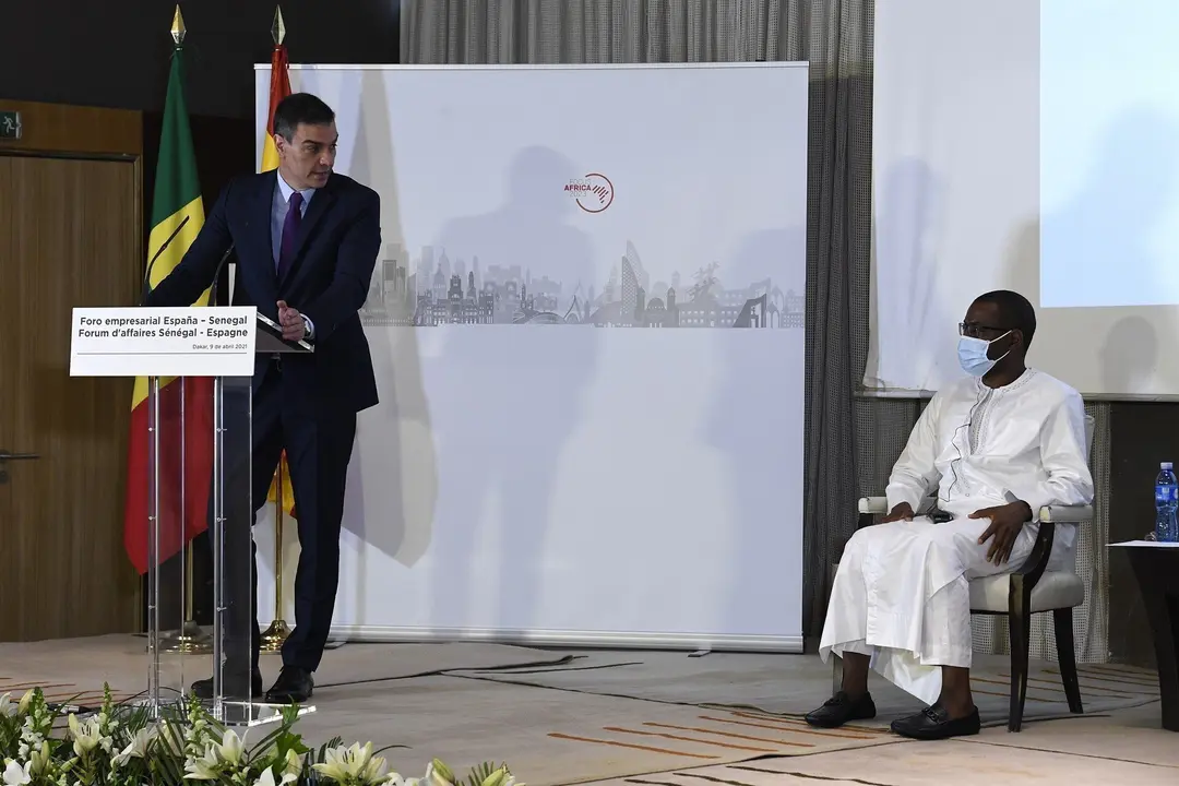 El presidente del Gobierno, Pedro S&aacute;nchez, en Senegal