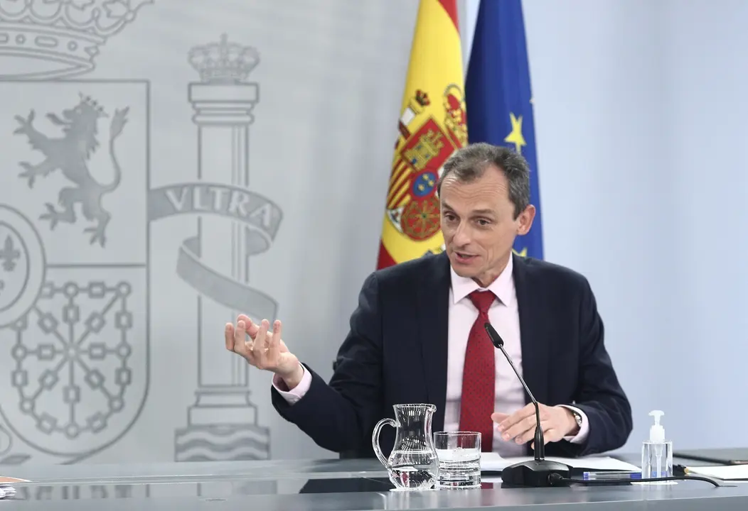 El ministro de Ciencia e Innovaci&oacute;n, Pedro Duque, durante una rueda de prensa posterior al Consejo de Ministros