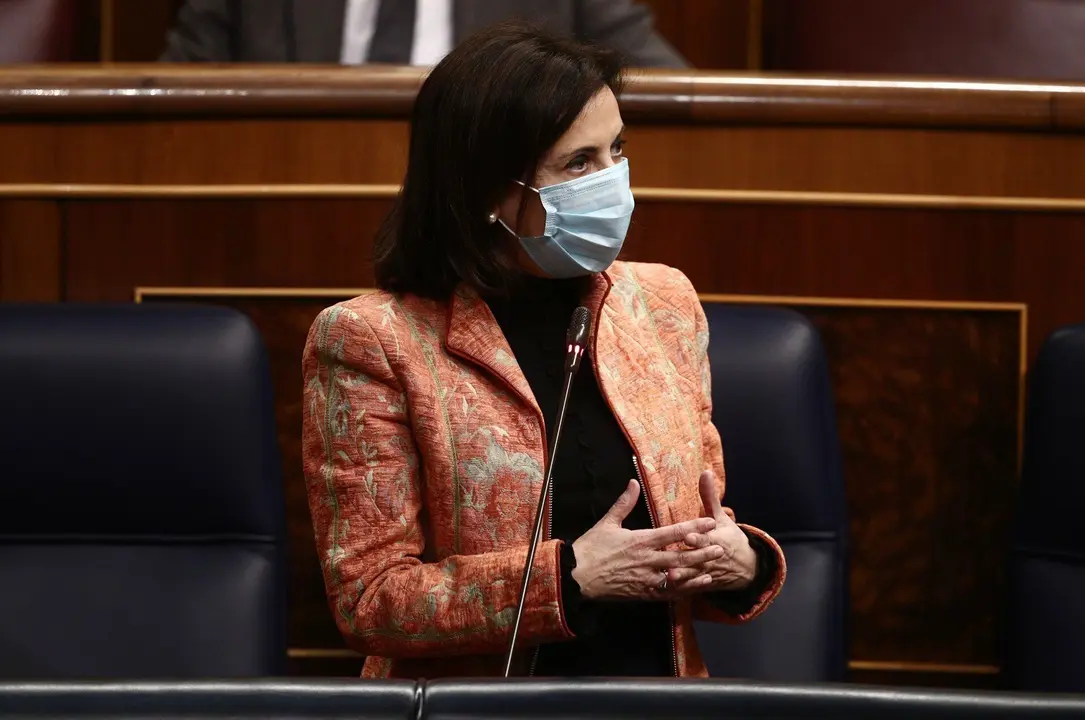 Archivo - La ministra de Defensa, Margarita Robles, interviene durante una sesi&oacute;n de Control al Gobierno celebrada en el Congreso de los Diputados, en Madrid, (Espa&ntilde;a), a 17 de febrero de 2021. El pleno, en medio de las discrepancias entre el PSOE y Unida