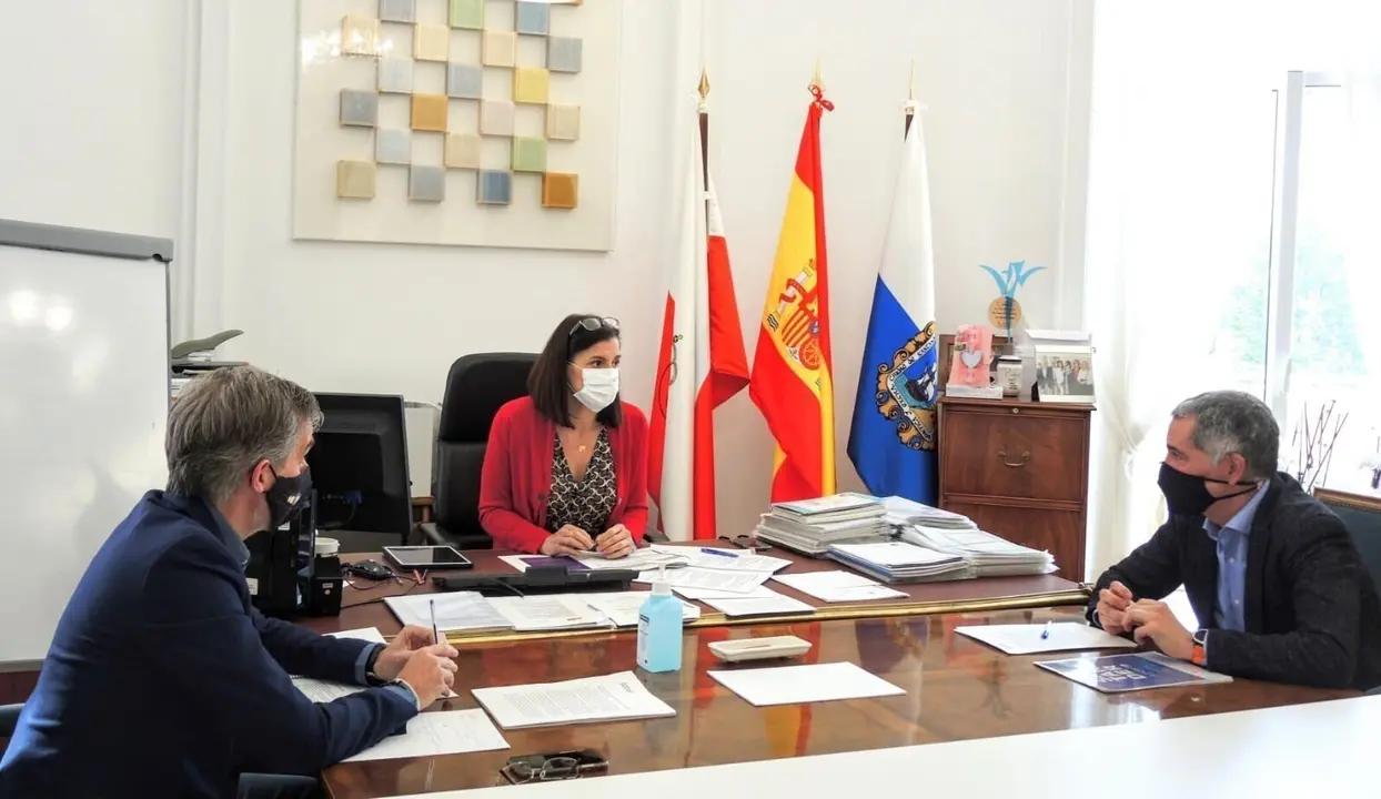 Reuni&oacute;n de Saro con Igual y D&iacute;az