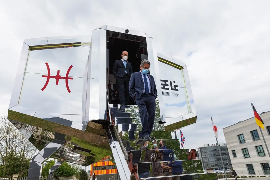 El presidente de Cantabria, Miguel &Aacute;ngel Revilla, y el consejero de Industria, Turismo, Innovaci&oacute;n, Transporte y Comercio, Javier L&oacute;pez Marcano, en la inauguraci&oacute;n de la Casa del Futuro de Astroland.