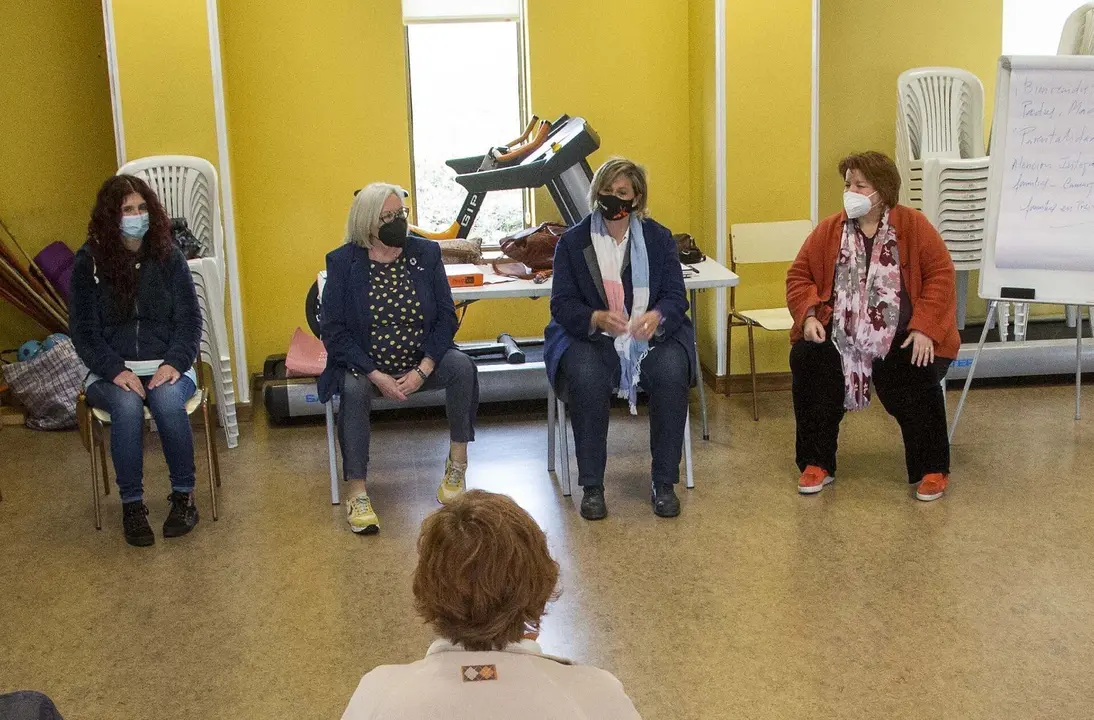 Grupo formativo sobre parentalidad positiva y taller infantil de estimulaci&oacute;n al desarrollo personal