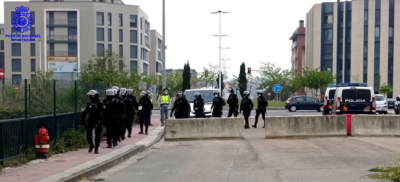 Control de la Polic&iacute;a Nacional