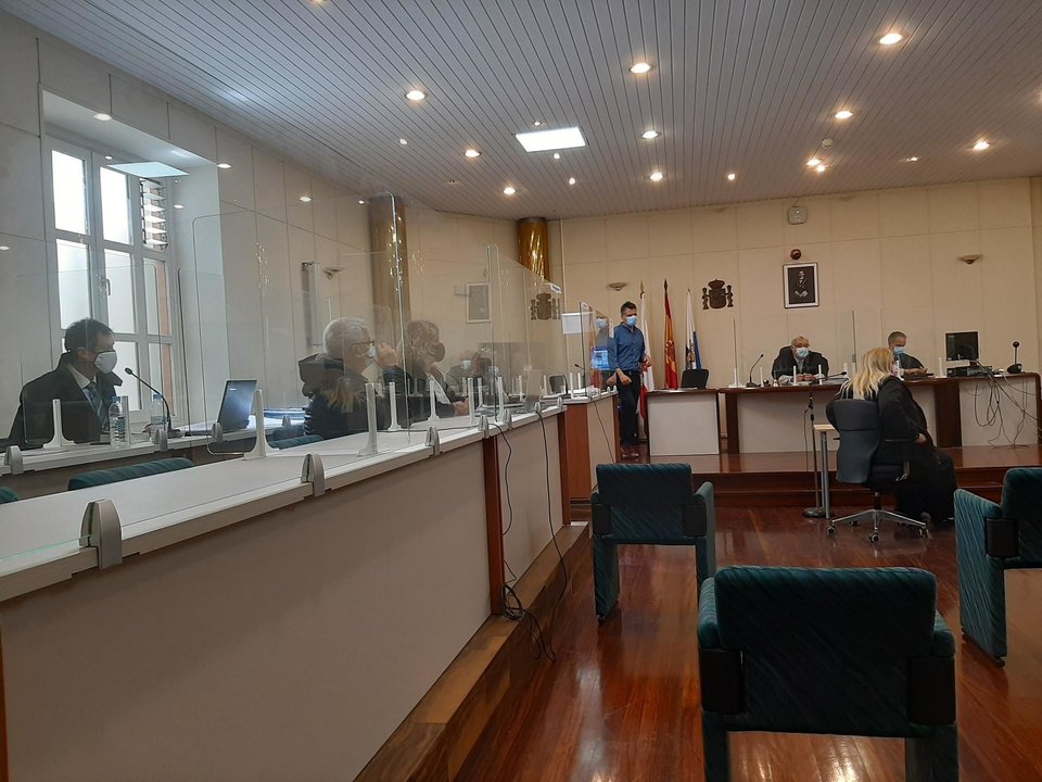 Exsecretaria del que fuera concejal de Ganemos y de Servicios Sociales de Camargo en el juicio por las irregularidades en la plataforma de alimentos