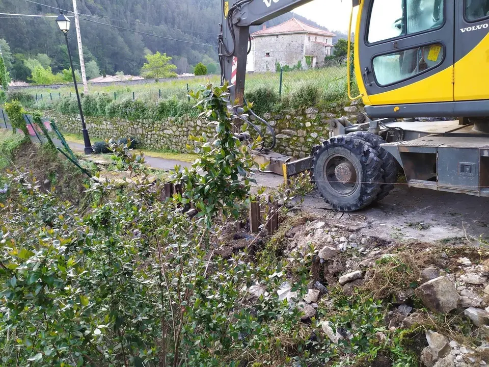 Obras talud Ota&ntilde;es