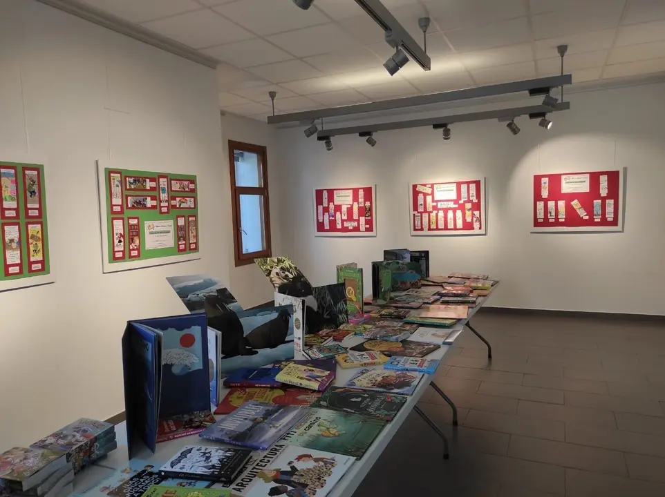 Biblioteca de Colindres