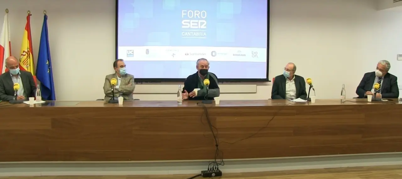 Archivo - Mesa redonda con Marcos L&oacute;pez Hoyos, Tom&aacute;s Cobo, Daniel Casanova y Havier Hern&aacute;ndez de Sande