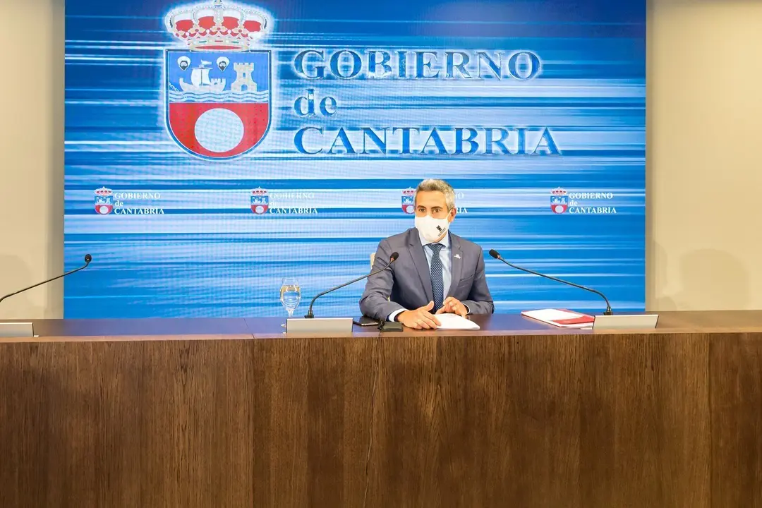 El vicepresidente y consejero de Universidades, Igualdad, Cultura y Deporte, Pablo Zuloaga, informa, en rueda de prensa, de los acuerdos del Consejo de Gobierno.