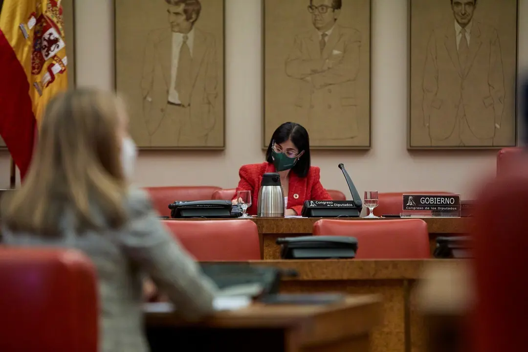 La ministra de Sanidad, Carolina Darias, durante una sesi&oacute;n plenaria en el Congreso de los Diputados, a 29 de abril de 2021, en Madrid (Espa&ntilde;a). La titular de Sanidad comparece este jueves en la C&aacute;mara Baja para abordar las medidas adoptadas frente al COV