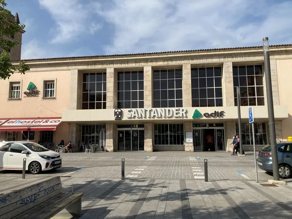 Estaci&oacute;n de tren de Santander (ancho ib&eacute;rico)