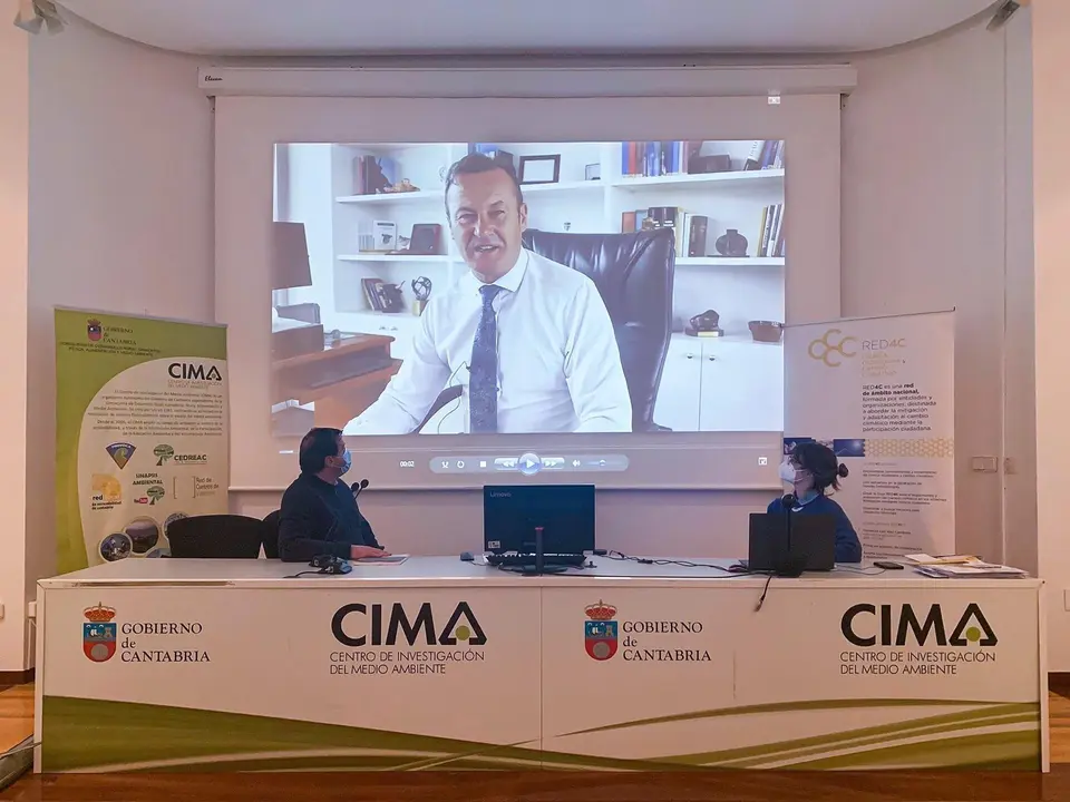 El consejero de Desarrollo Rural, Ganader&iacute;a, Pesca, Alimentaci&oacute;n y Medio Ambiente, Guillermo Blanco, inaugura la jornada &lsquo;El cambio clim&aacute;tico en nuestros r&iacute;os&rsquo;, organizada por la Red Cambera.