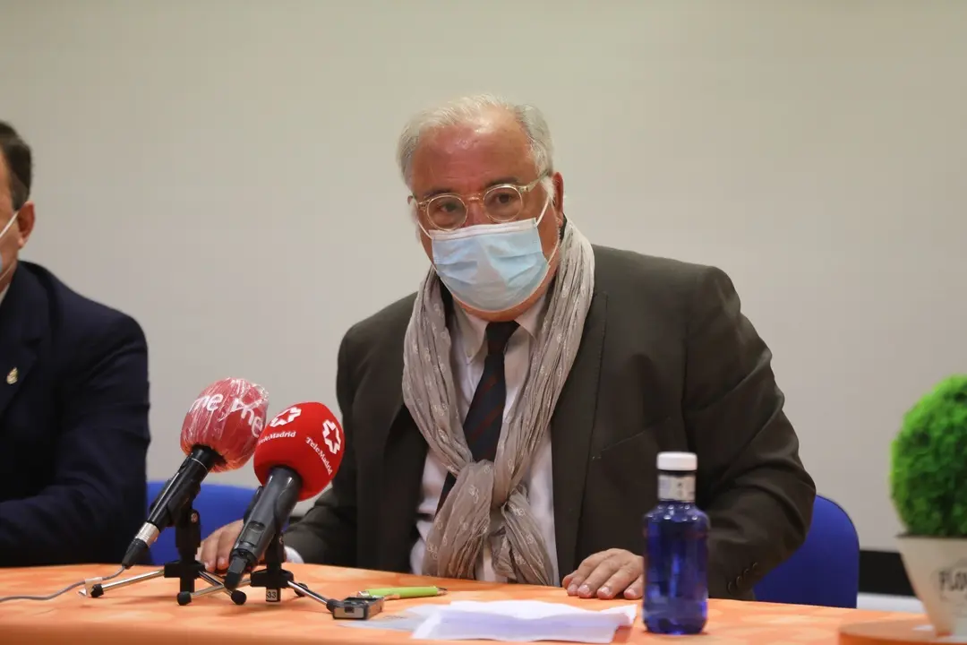 Archivo - El director general de Tr&aacute;fico, Pere Navarro, comparece ante los medios durante su visita a la Escuela de Repartidores UNO, en Coslada, Madrid (Espa&ntilde;a), a 3 de noviembre de 2020. UNO naci&oacute; en el 2017 y es la primera escuela del sector.