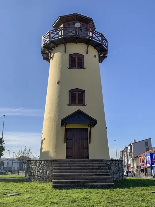 Archivo - Faro de San Isidro en Guarnizo