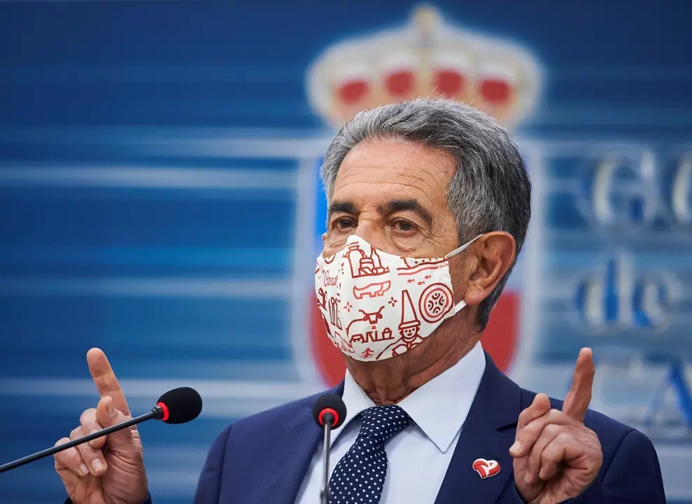 Archivo - El presidente de Cantabria, Miguel &Aacute;ngel Revilla