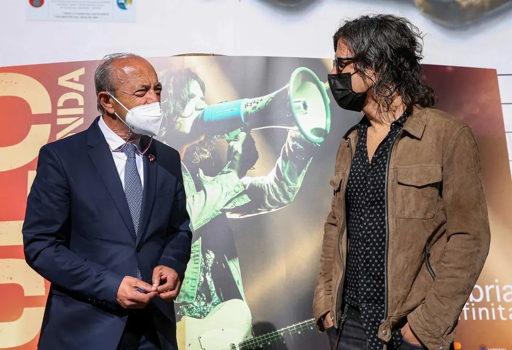 El consejero de Industria, Turismo, Innovaci&oacute;n, Transporte y Comercio, Javier L&oacute;pez Marcano, y Rulo