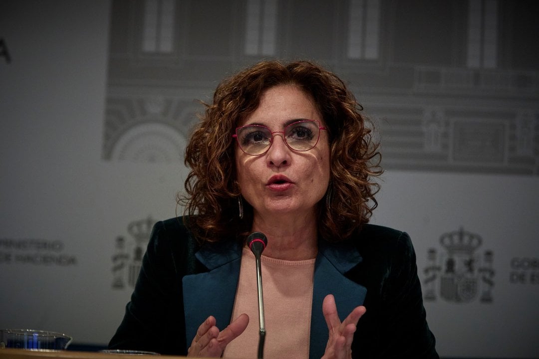 La ministra de Hacienda y portavoz del Gobierno, María Jesús Monter