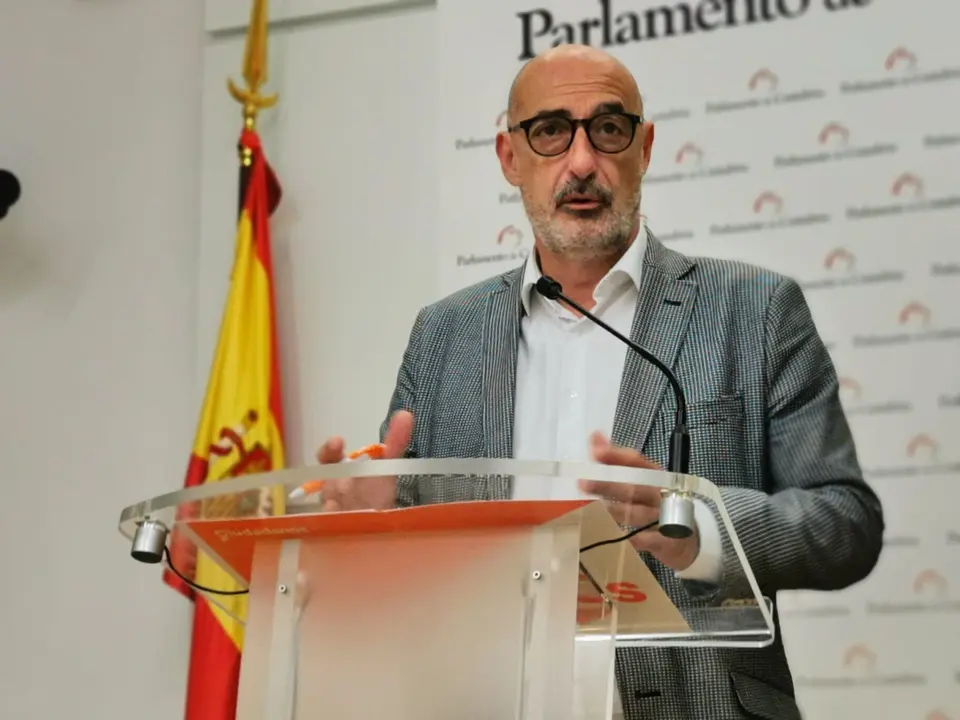 El coordinador de Cs Cantabria, F&eacute;lix &Aacute;lvarez, en rueda de prensa