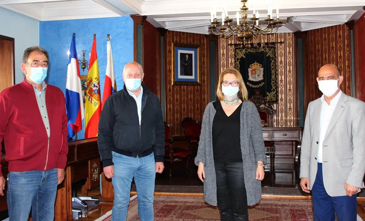 Reuni&oacute;n con la direcci&oacute;n de AMICA