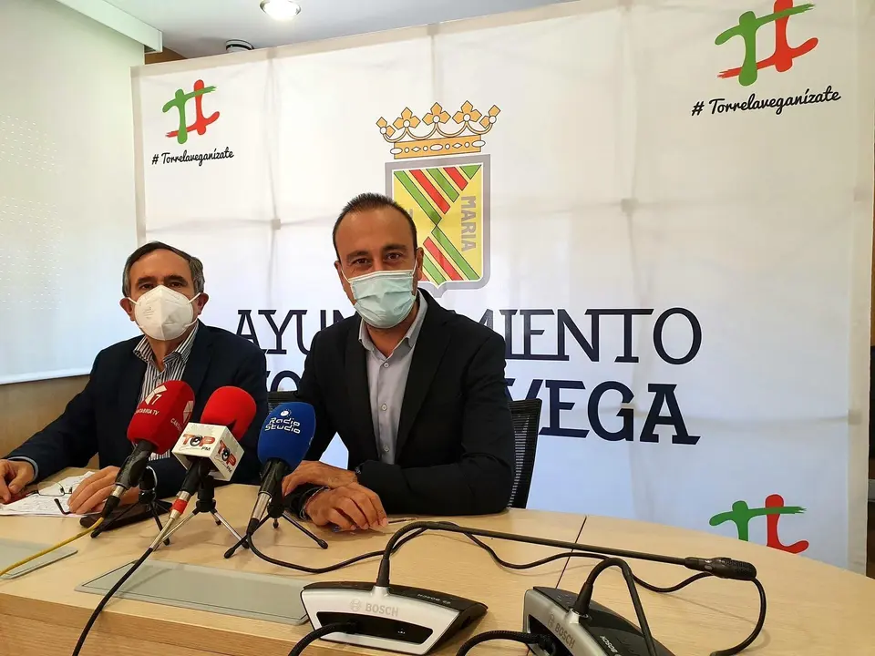 Cruz Viadero y L&oacute;pez Estrada en rueda de prensa