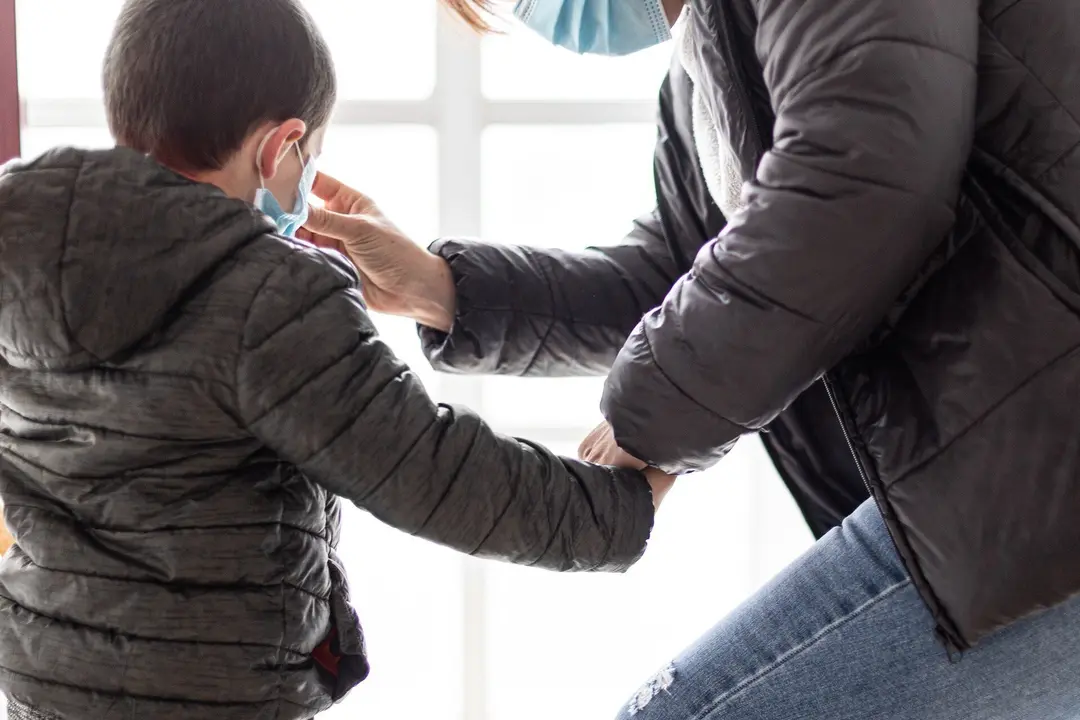 Archivo - Madre e hijo