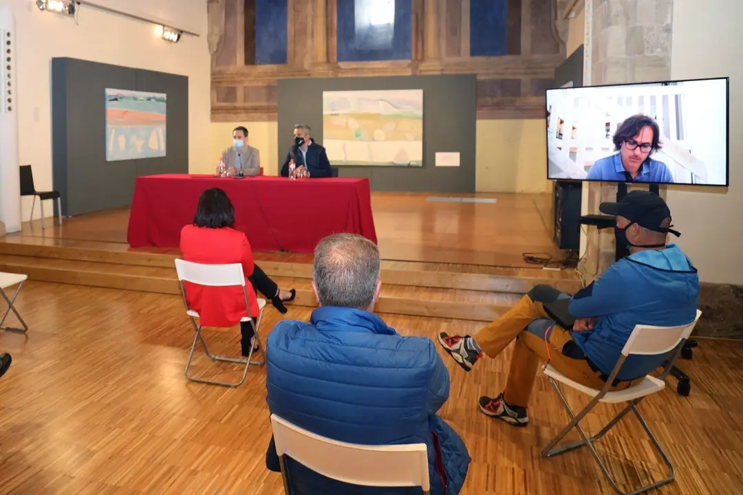 El vicepresidente y consejero de Universidades, Igualdad, Cultura y Deporte, Pablo Zuloaga, presenta el programa &lsquo;Cantabria, de monta&ntilde;a a mar en mountain bike&rsquo;