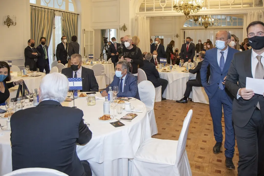 El consejero de Industria, Turismo, Innovaci&oacute;n, Transporte y Comercio, Javier L&oacute;pez Marcano, antes de intervenir en el Foro de la Ser