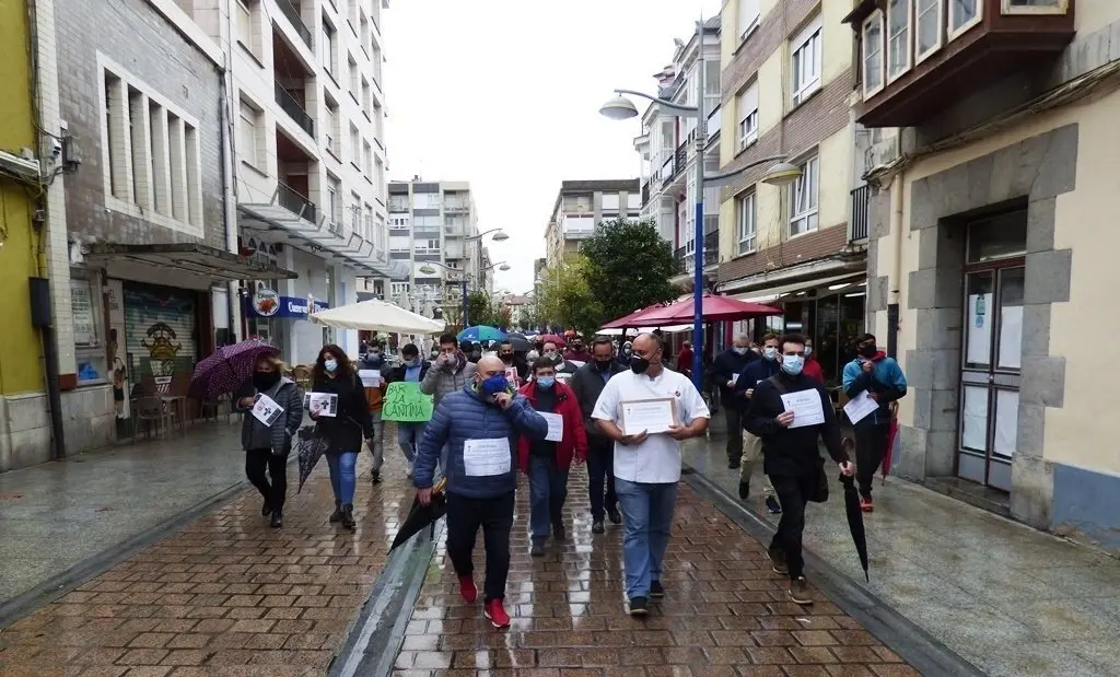 Manifestaci&oacute;n de hosteleros de Santo&ntilde;a