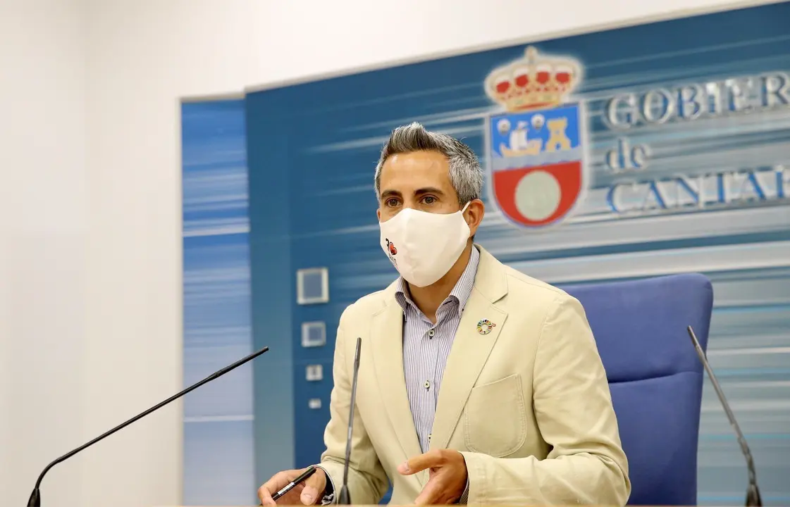 Zuloaga en rueda de prensa