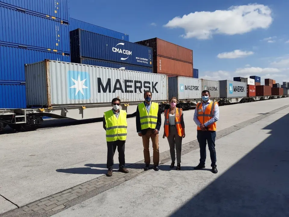 Mart&iacute;n visita el puerto seco de Azuqueca de Henares