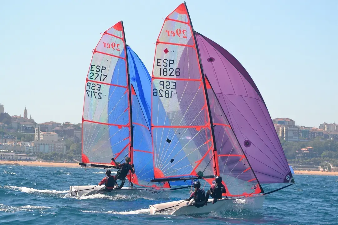 Archivo - Vela en la Bah&iacute;a de Santander