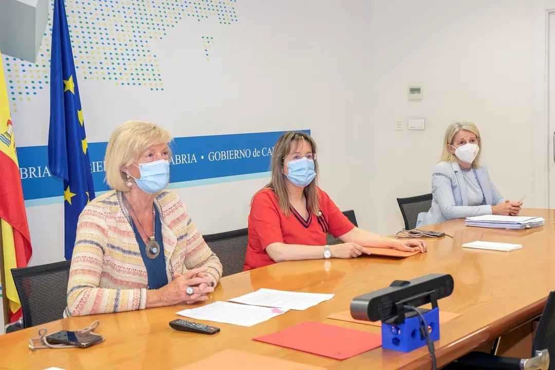 La consejera de Educaci&oacute;n y Formaci&oacute;n Profesional, Marina Lomb&oacute;, participa en la entrega de diplomas telem&aacute;tica del programa &lsquo;LaborEso&rsquo;